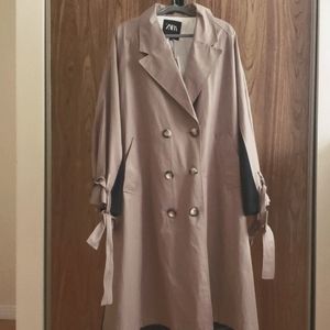 NWT Zara Trench